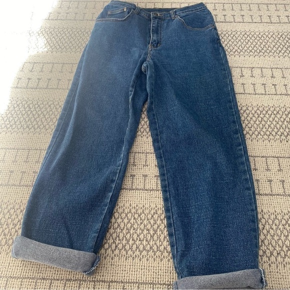 VINTAGE High Rise 90s Medium Wash Blue Mom Straight Leg Jeans Sz 4 - Picture 6 of 9